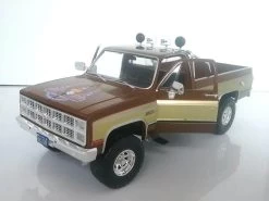 1982 GMC K-2500 Sierra Grande Wideside Fall Guy Stuntman In 1:18 Scale -Professional Toy Store 188f6e6317250e3714a4747387514d96