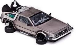 1981 DeLorean Back To The Future Part II In 1:18 Scale
