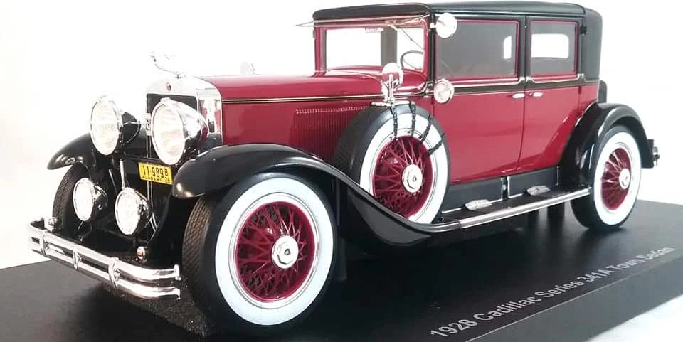 1928 Cadillac Series 341A Town Sedan In 1:24 Scale By Esval Models 4 1928 Cadillac Series 341A Town Sedan In 1:24 Scale By Esval Models - Image 2
