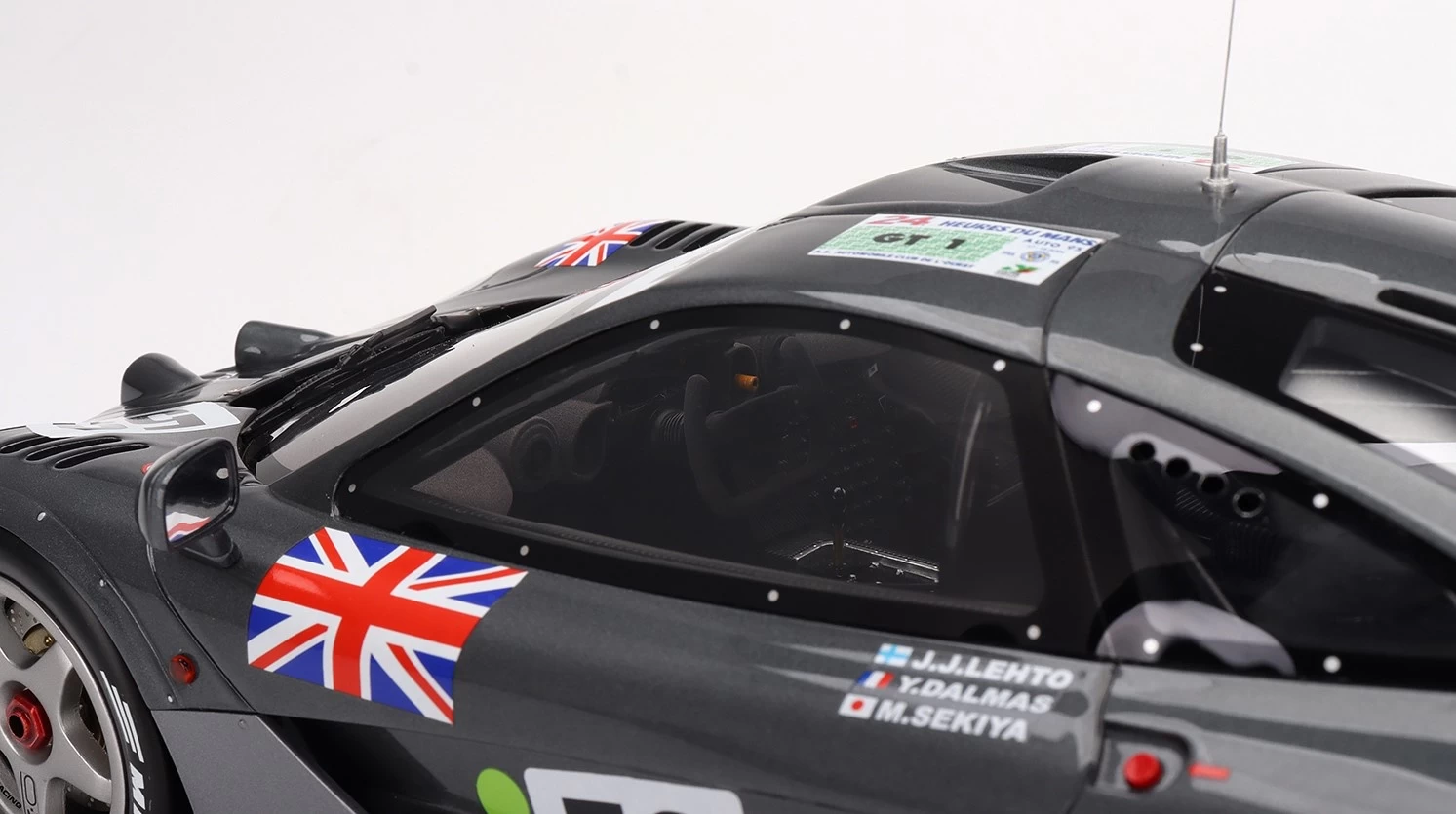 McLaren F1 GTR #59 1995 Le Mans 24 Hrs Winner In 1:12 Scale By True Scale Miniatures 7 McLaren F1 GTR #59 1995 Le Mans 24 Hrs Winner In 1:12 Scale By True Scale Miniatures - Image 5