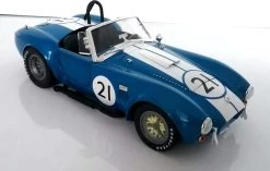 Shelby Cobra 427 S/C 65' #21 In 1:18 Scale By Shelby Collectibles -Professional Toy Store 5cfaeaaa91febd3939c2c8af38629538