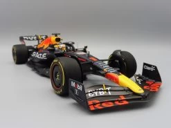 MAX VERSTAPPEN Bahrain Grand Prix 2022 In 1:18 Scale