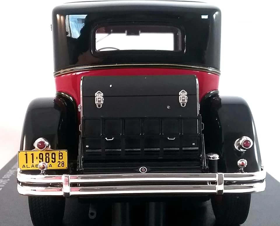 1928 Cadillac Series 341A Town Sedan In 1:24 Scale By Esval Models 5 1928 Cadillac Series 341A Town Sedan In 1:24 Scale By Esval Models - Image 3