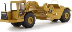 Cat Wheel Tractor 611 Scraper In 1:64 Scale By Diecast Masters