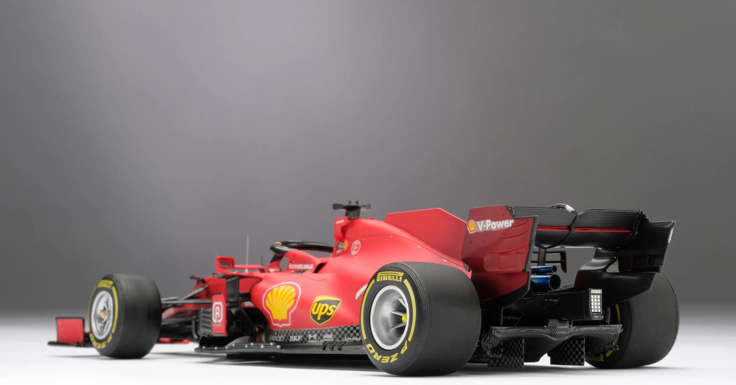 FERRARI SF21 CHARLES LECLERC In 1:18 Scale By Amalgam 6 FERRARI SF21 CHARLES LECLERC In 1:18 Scale By Amalgam - Image 4