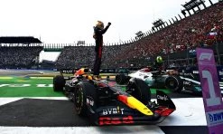 2022 RED BULL RACING Max Verstappen WINNER JAPANESE GP World Champion In 1:43 Scale -Professional Toy Store f3392b5c31b08cd9b90dc6065a616076